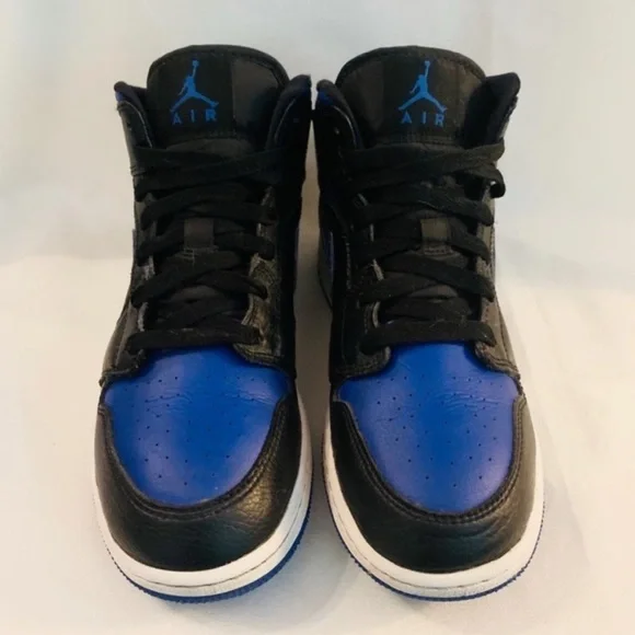 Jordan 1 Mid ‘Black Hyper Royal